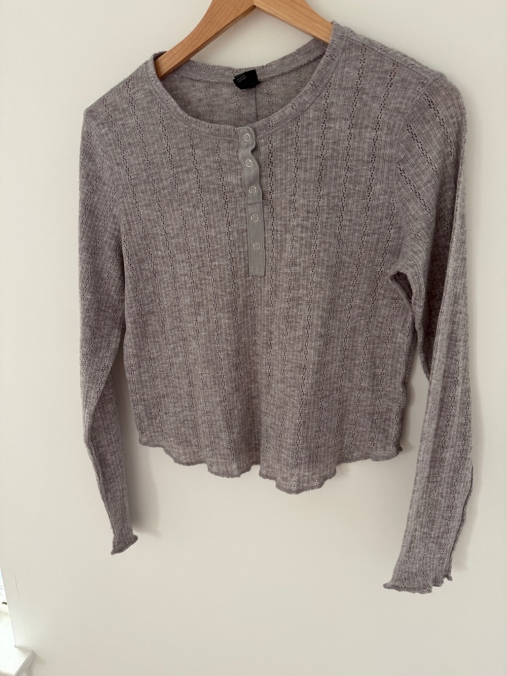 wild fable Gray Cropped, Ribbed Henley Long-Sleeve Top Size XL